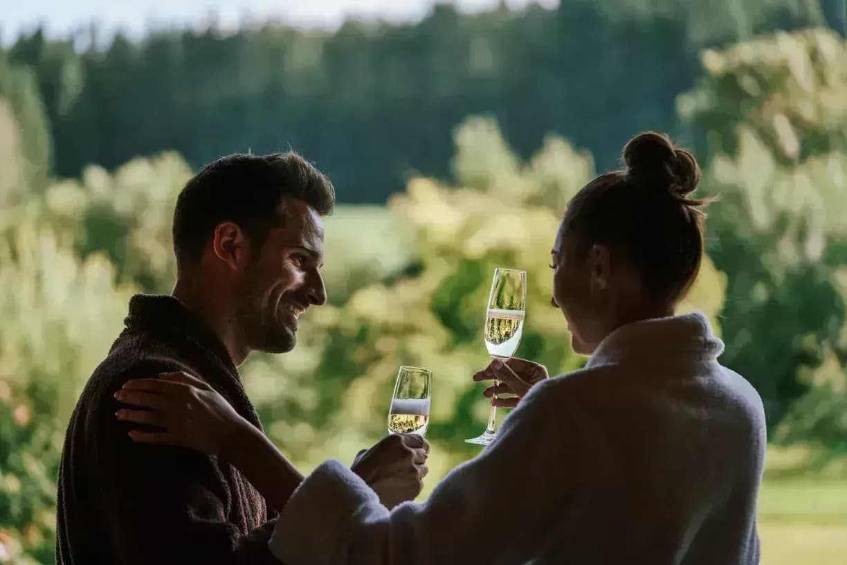 Pärchenurlaub in romantischen Chalets in der Nähe von Deggendorf
